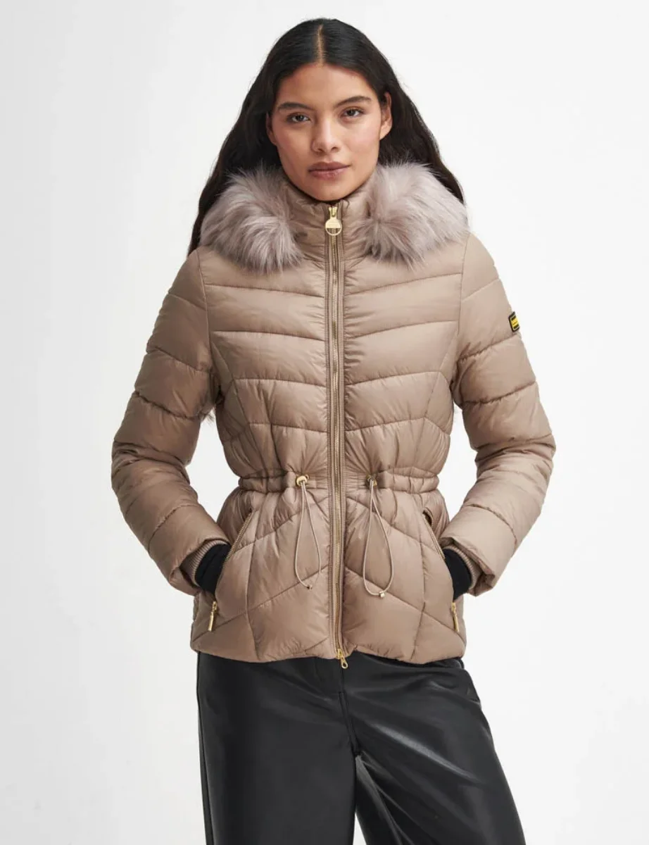 Barbour Intl Womens Island Quilted Jacket | Light Trench