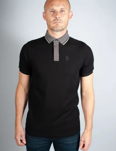 Luke EST 1977 Leo Polo Shirt | Black