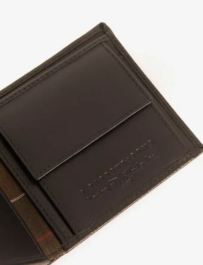 Barbour Logo Leather Billfold Wallet | Black