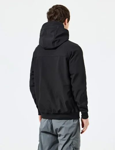 Weekend Offender Sulta Softshell Jacket | Black