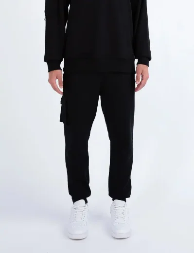 Luke Jakata Tracksuit Bottoms | Black