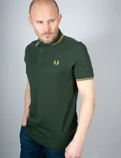 Fred Perry Twin Tipped Polo | Court Green/Honeycomb