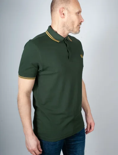 Fred Perry Twin Tipped Polo | Court Green/Honeycomb