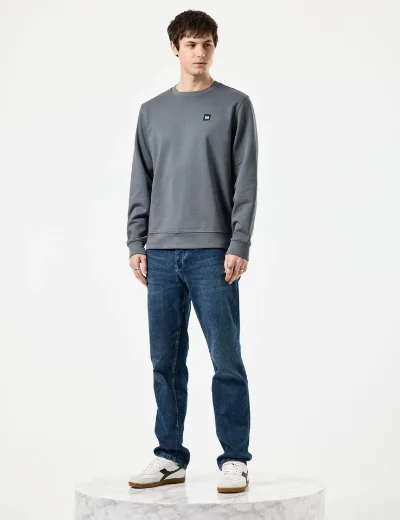 Weekend Offender Ferrer Badge Sweatshirt | Zinc