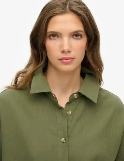 Superdry Ibiza Longline Beach Shirt | Beetle Green