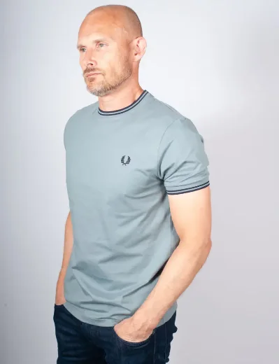 Fred Perry Twin Tipped T-shirt | Stockport Blue/Navy