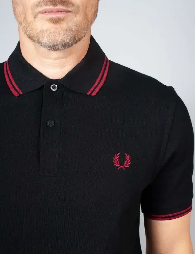 Fred Perry Twin Tipped Polo Shirt | Black / Burnt Red