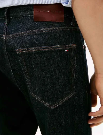 Tommy Hilfiger Mercer Regular Straight Jean | Adams Rinse Wash