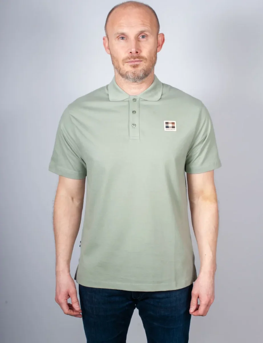 Aquascutum Stretch Piquet Badge Polo | Sage Green