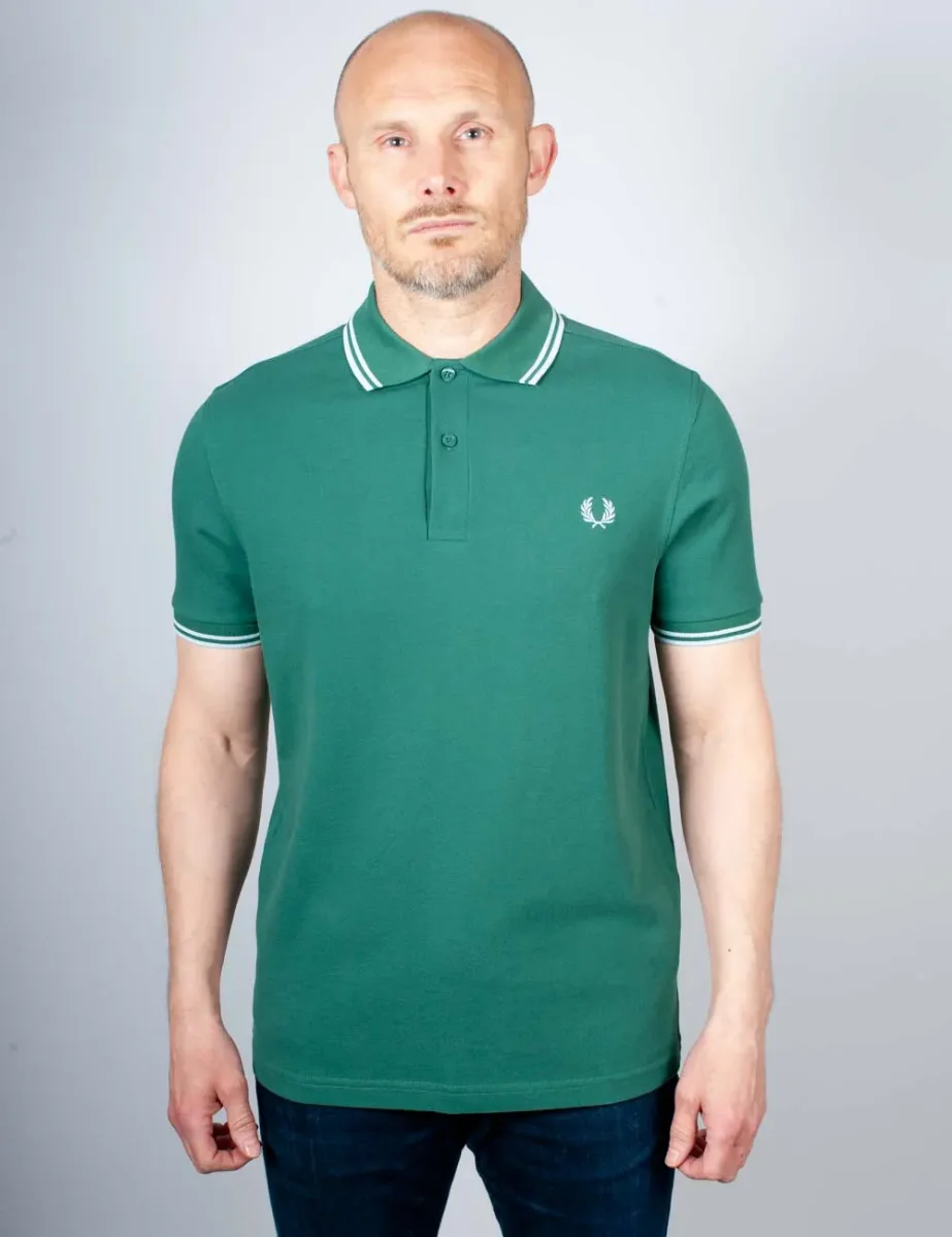Picture of Fred Perry Twin Tipped Polo | Sports Green/Light Ice
