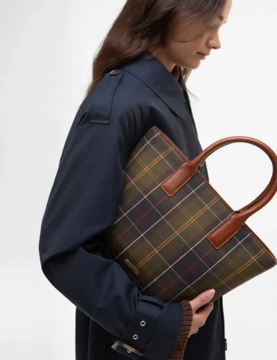 Barbour Womens Birch Tartan Tote Bag / Classic